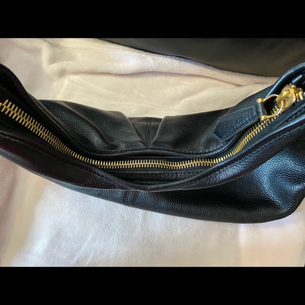 Burberry Bag - Picture 8 of 9